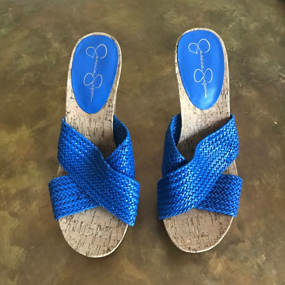 JESSICA SIMPSON NEW WEDGE PLATFORM SANDALS 9 B. approx 5" heel LIFT YOUR STYLE !